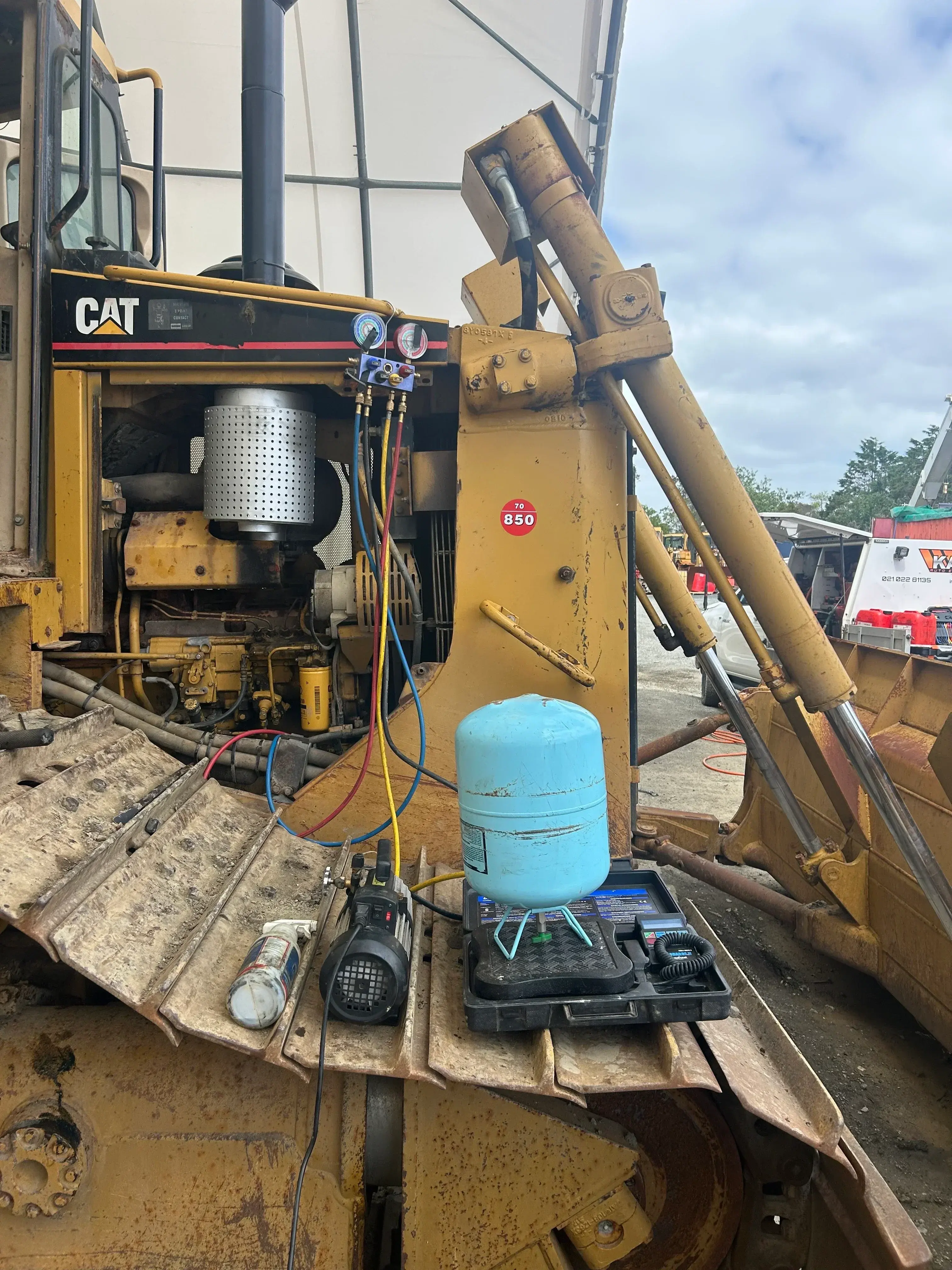 AC system repair on CAT D6R bulldozer